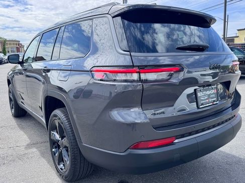 New 2026 Jeep Grand Cherokee L Limited w/ Limited Altitude Package AWD/4WD image 5