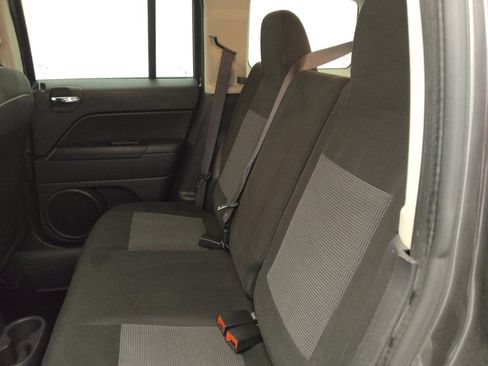 Used 2016 Jeep Patriot Sport w/ Power Value Group image 18