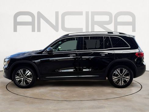 Used 2024 Mercedes-Benz GLB 250 4MATIC image 8