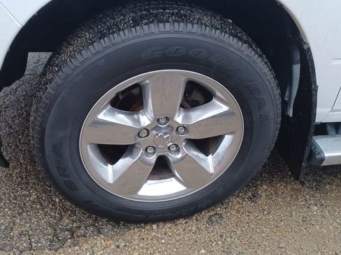 Used 2016 RAM 1500 Big Horn image 3