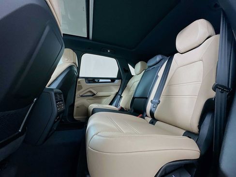 New 2026 Porsche Cayenne S AWD/4WD image 23
