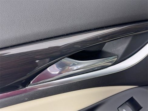 Used 2018 Buick Enclave Premium image 23