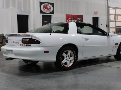 Used 1997 Chevrolet Camaro Z28 w/ Preferred Equipment Group 2 RWD image 24