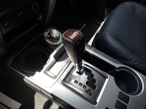 Used 2022 Toyota 4Runner Limited AWD/4WD image 22