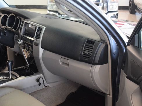 Used 2007 Toyota 4Runner Limited AWD/4WD image 43