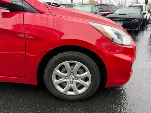 Used 2013 Hyundai Accent GLS image 7
