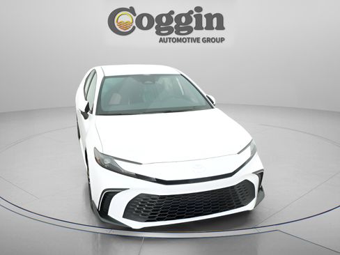 New 2026 Toyota Camry SE FWD image 27