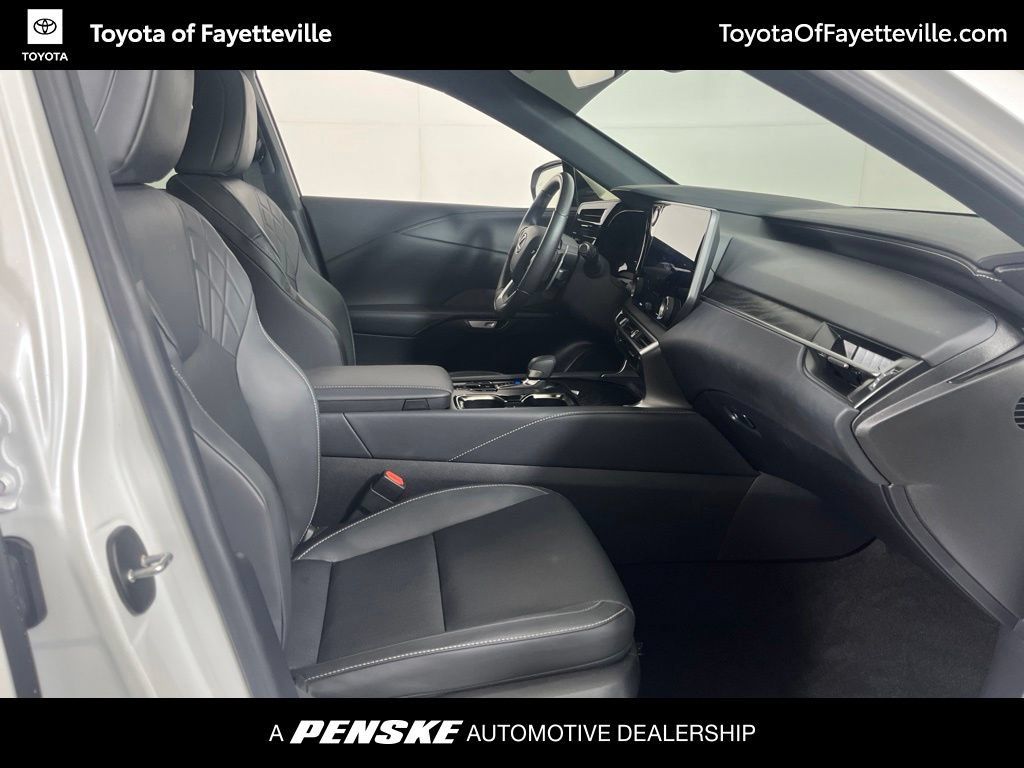 Used 2025 Lexus RX 350 Premium w/ Accessory Package (K3) FWD image 4
