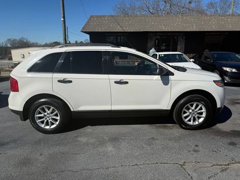 Used 2013 Ford Edge SE image 3