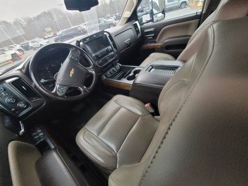 Used 2019 Chevrolet Silverado 3500 LTZ w/ Duramax Plus Package image 13