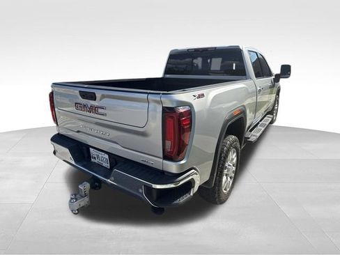 Used 2022 GMC Sierra 2500 SLT w/ SLT Premium Package AWD/4WD image 2