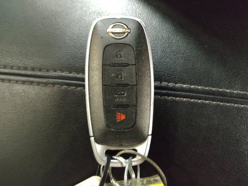Used 2024 Nissan Sentra S FWD image 32