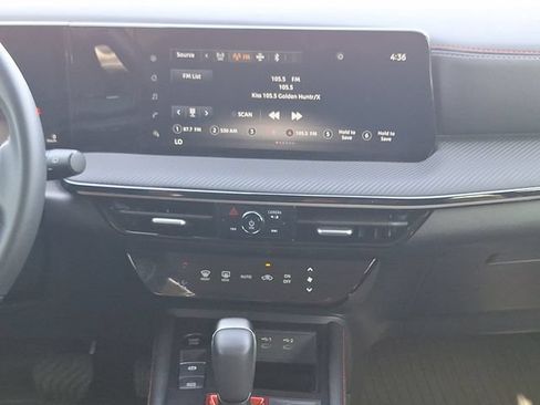 Certified 2025 Nissan Kicks SR AWD/4WD image 19