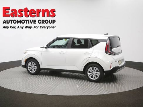 Used 2023 Kia Soul LX FWD image 61