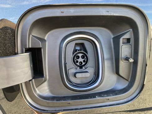 New 2026 Chevrolet Silverado EV LT image 24