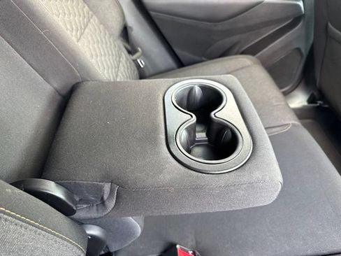 Used 2020 Chevrolet Equinox LT w/ Driver Convenience Package FWD image 24