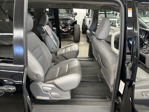 Used 2019 Toyota Sienna XLE FWD image 12