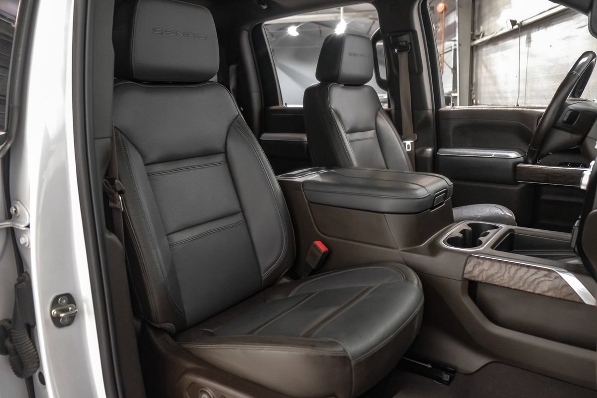 Used 2023 GMC Sierra 3500 Denali AWD/4WD image 32