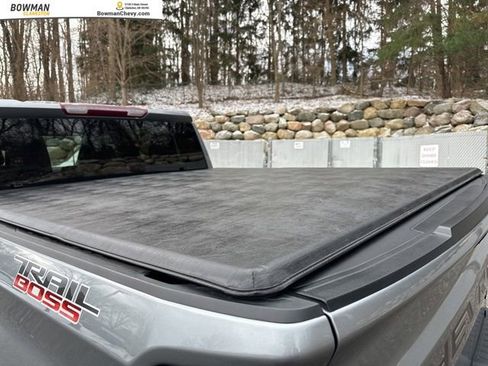 Used 2023 Chevrolet Silverado 1500 Custom Trail Boss w/ LPO, Dark Essentials Package image 26