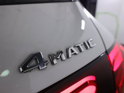 Certified 2025 Mercedes-Benz GLC 300 4MATIC image 53
