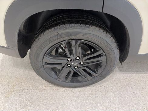 New 2026 Chevrolet Trax ACTIV w/ Sunroof Package image 7