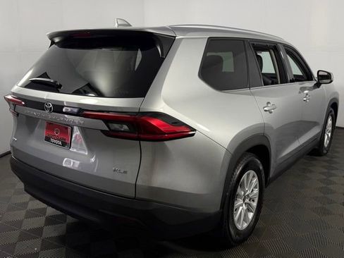 Used 2024 Toyota Grand Highlander XLE image 35
