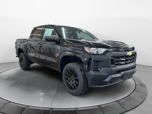 New 2026 Chevrolet Colorado W/T w/ WT Custom Package image 4