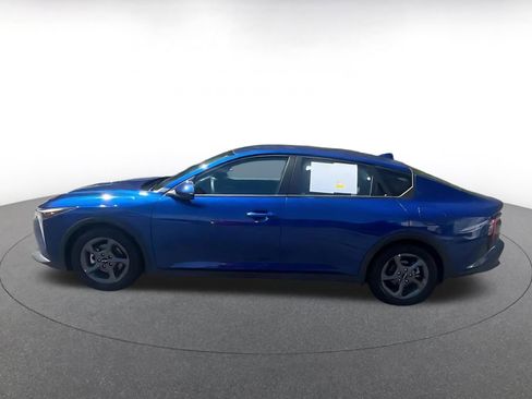 Used 2025 Kia K4 LXS image 8