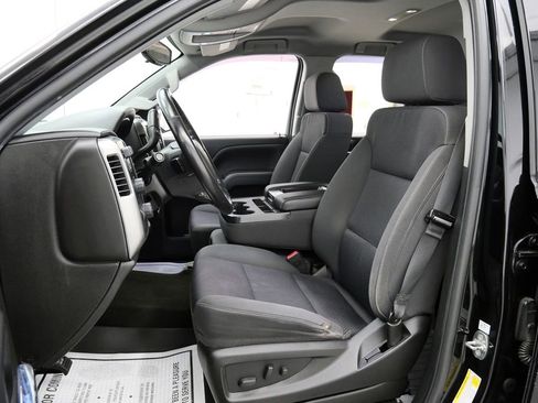 Used 2018 Chevrolet Silverado 1500 LT w/ All Star Edition image 10