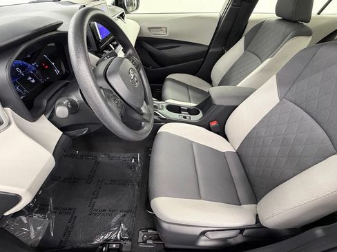 Used 2026 Toyota Corolla LE FWD image 22