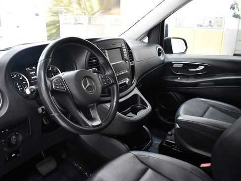 Used 2016 Mercedes-Benz Metris Passenger image 16