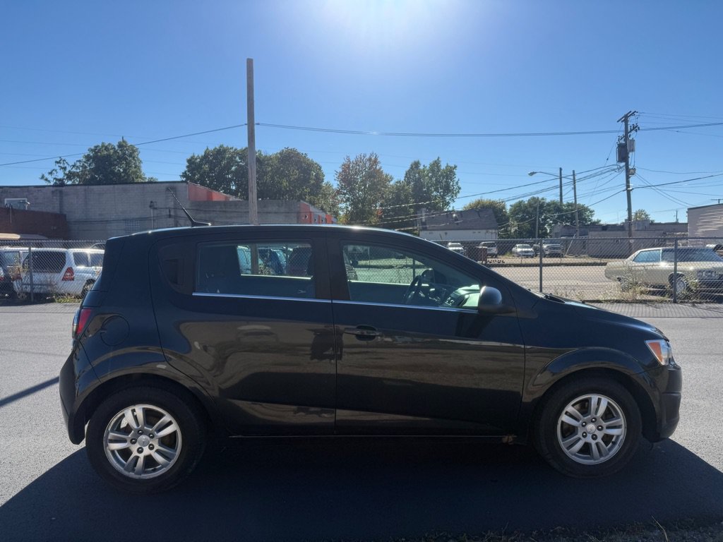 Used 2014 Chevrolet Sonic LT FWD image 2