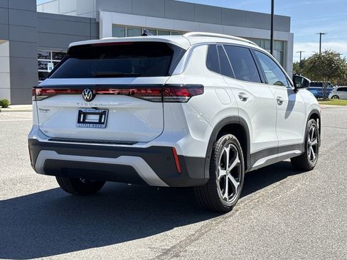 New 2026 Volkswagen Tiguan SE image 5