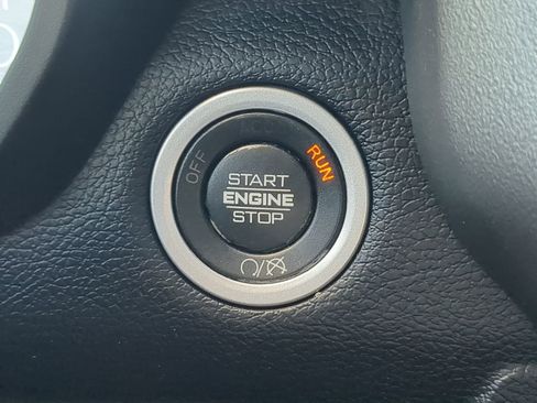 Used 2021 RAM 3500 Laramie image 31