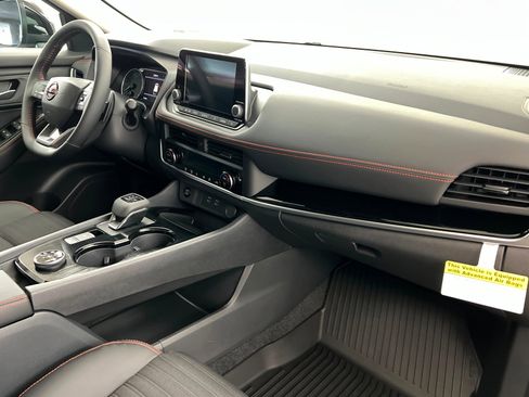 New 2026 Nissan Rogue SV image 24
