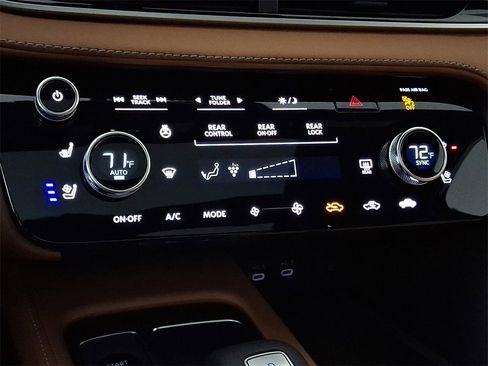 New 2026 INFINITI QX60 Autograph image 17