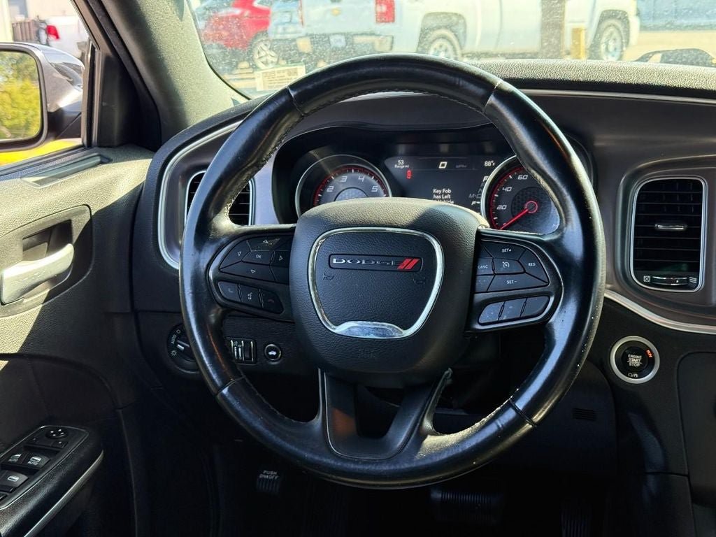 Used 2020 Dodge Charger SXT RWD image 12