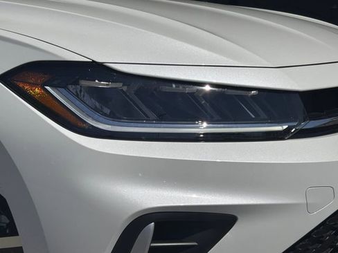 New 2026 Volkswagen Jetta SE FWD image 3