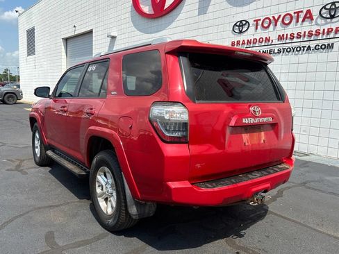 Used 2015 Toyota 4Runner SR5 RWD image 5