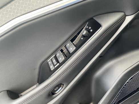 Used 2025 Jeep Wagoneer S Limited image 10