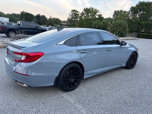 Used 2022 Honda Accord Sport image 3