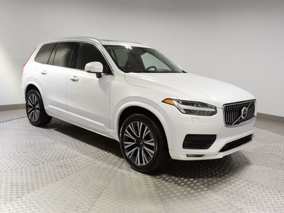 Used 2021 Volvo XC90 T5 Momentum w/ Climate Package