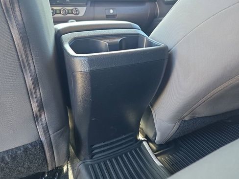 Used 2018 Toyota Tacoma SR w/ SR Convenience Package AWD/4WD image 13
