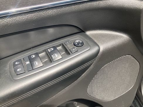 Used 2018 Jeep Grand Cherokee Limited AWD/4WD image 14