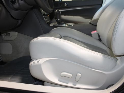 Used 2012 INFINITI G37 Journey w/ Premium Pkg RWD image 24