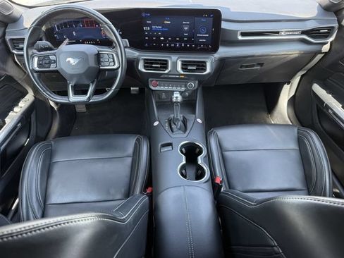 Used 2025 Ford Mustang Premium RWD image 10