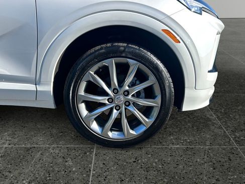 Used 2024 Buick Encore GX Avenir w/ Avenir Technology Package image 9