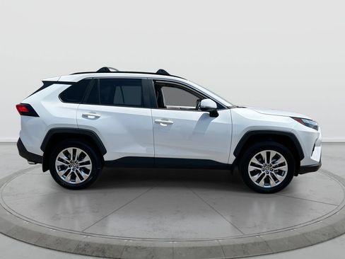 Used 2025 Toyota RAV4 XLE Premium w/ Weather Package FWD image 9