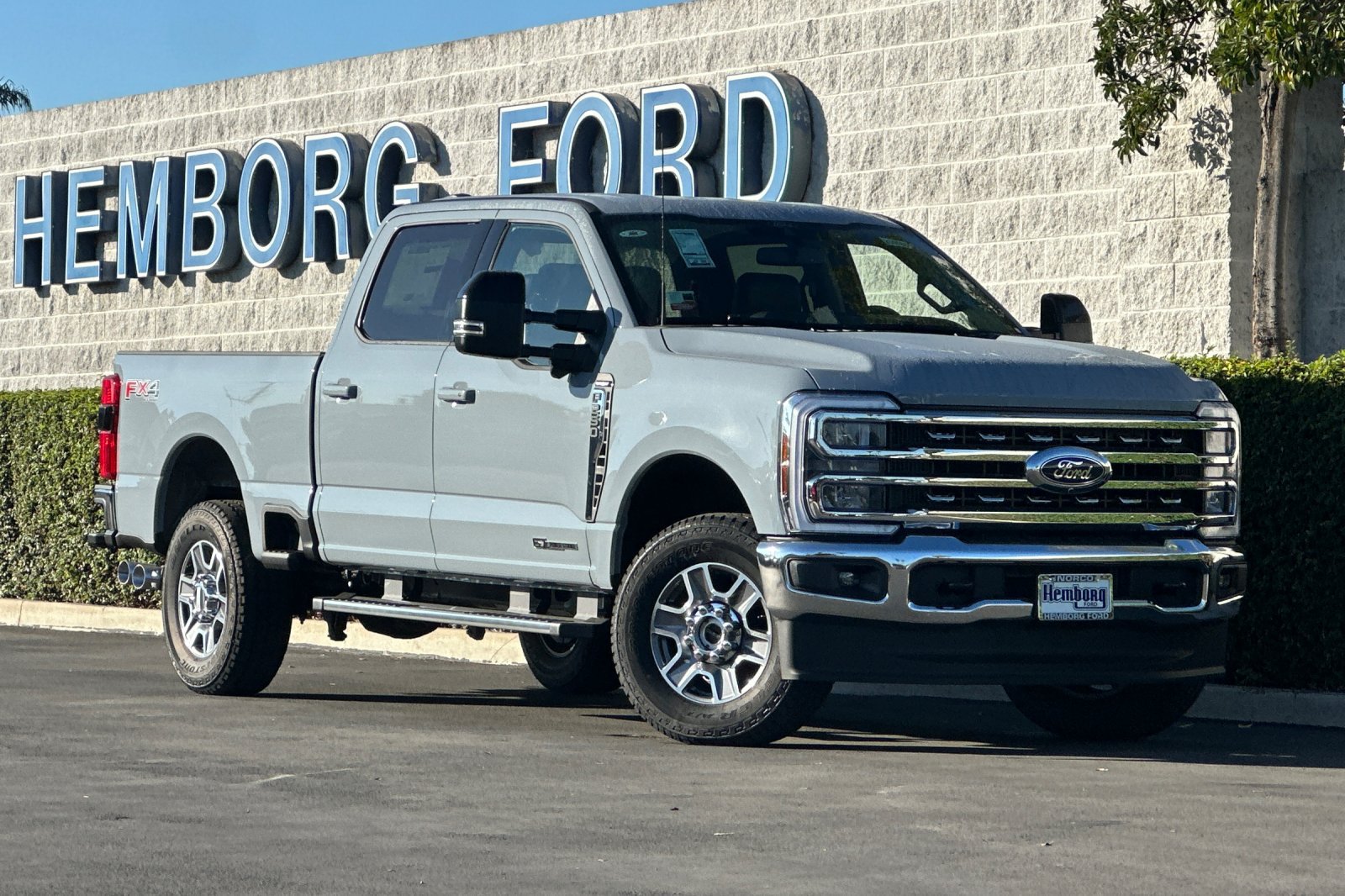 New 2026 Ford F250 Lariat w/ FX4 Off-Road Package AWD/4WD image 2