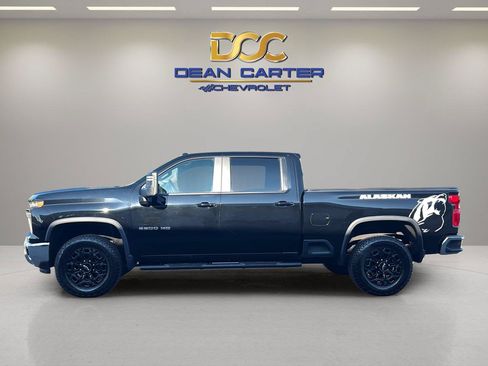 Used 2024 Chevrolet Silverado 2500 LT w/ All Star Edition AWD/4WD image 2